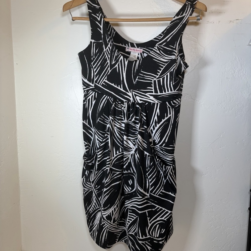 Pacific Beach Black Tank Dress Floral Accent Sleeveless S Vacation Pockets Comfy